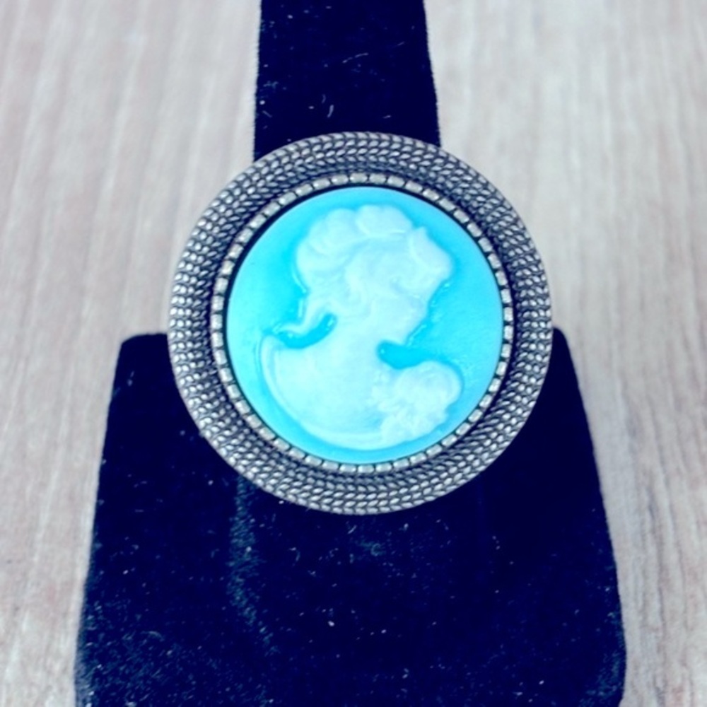 Blue and White Lady Cameo Adjustable Ring, Victorian Style, NWT, Handmade